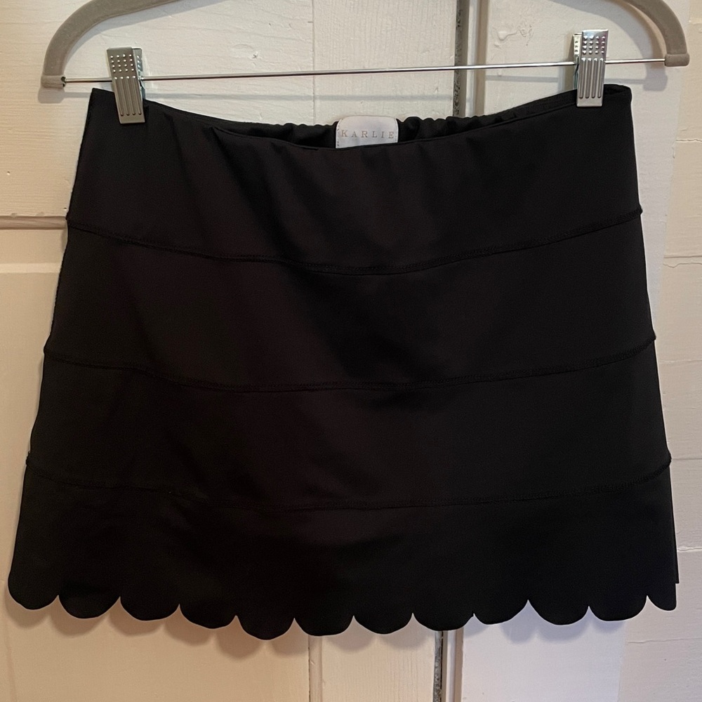 Karlie Scallop Hem Tennis Skirt size Large in Black - Picture 4 of 10